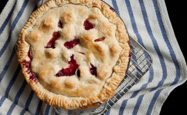 Blackberry Peach Piehealthy recipe