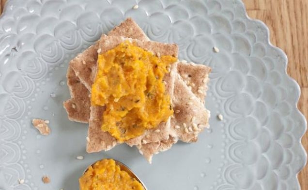 Garlicky Carrot Spreadhealthy recipe