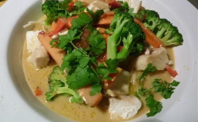 Halibut with Coconut and Green Curryhealthy recipe