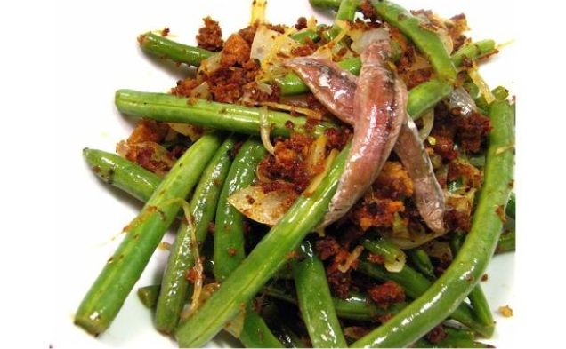 Italian String Beans With Anchovies and Breadcrumbshealthy recipe