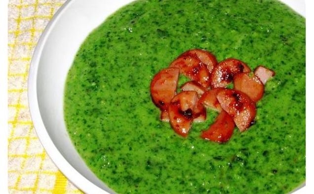 Minted Pea & Spinach Souphealthy recipe