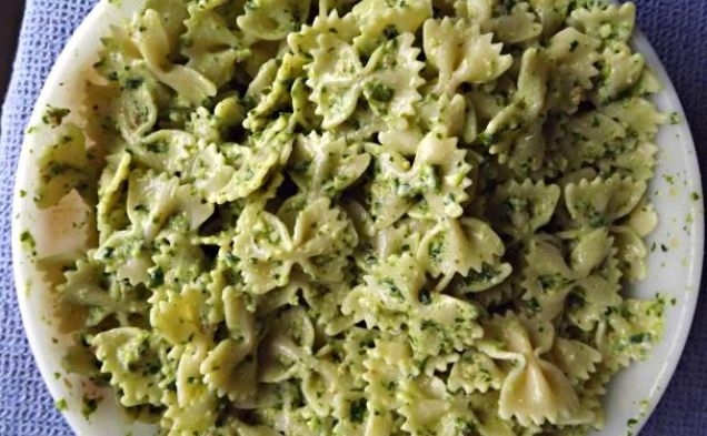 Pesto & Yogurt Pastahealthy recipe