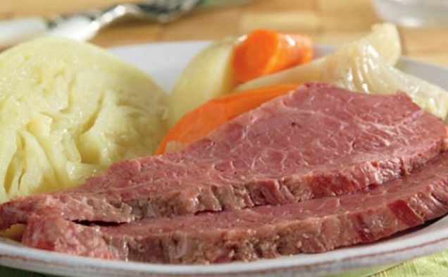 Slow Cooked Corned Beef and Cabbagehealthy recipe