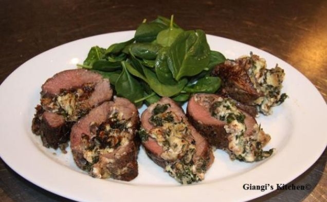 Spinach and Gorgonzola Stuffed Flank Steakhealthy recipe