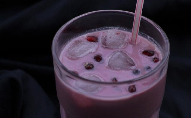 Pomegranates Oats Smoothiehealthy recipe