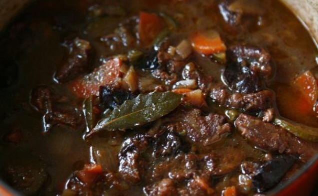 Beef and Prune Casserolehealthy recipe