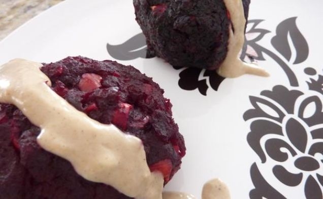 Beet and Cashew Croquettes With Tahini Saucehealthy recipe