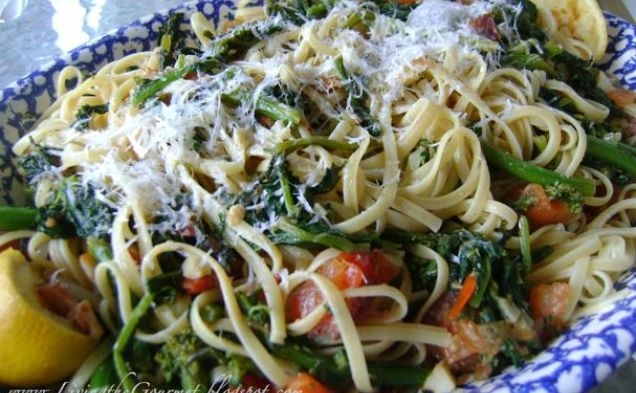 Broccoli Rabe with Tomatoes, Anchovies & Spaghettihealthy recipe