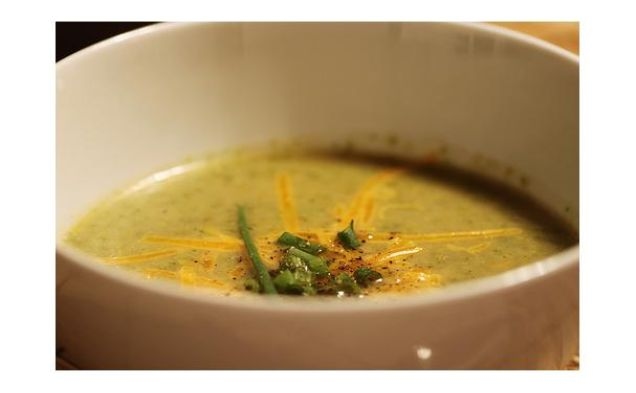 Broccoli-Cheddar Souphealthy recipe