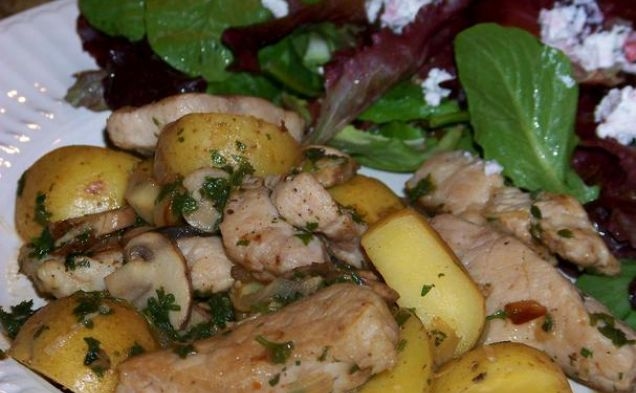 Country Pork Skillet With Potatoes and Mushroomshealthy recipe