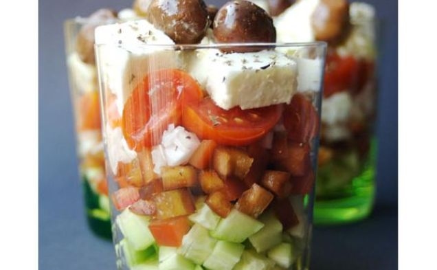 Layered Greek Saladhealthy recipe