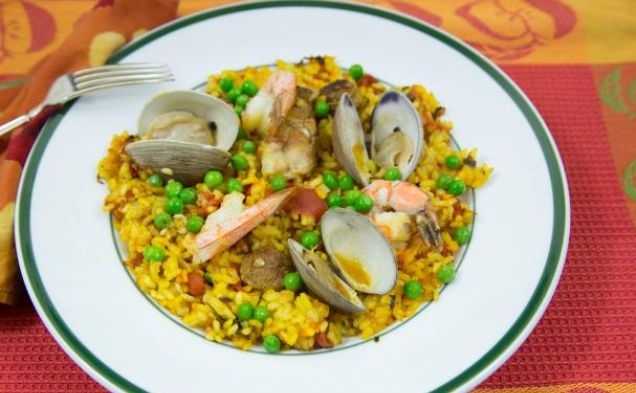 Paella for Four; A Wonderful Spanish Mixed Seafood Stewhealthy recipe