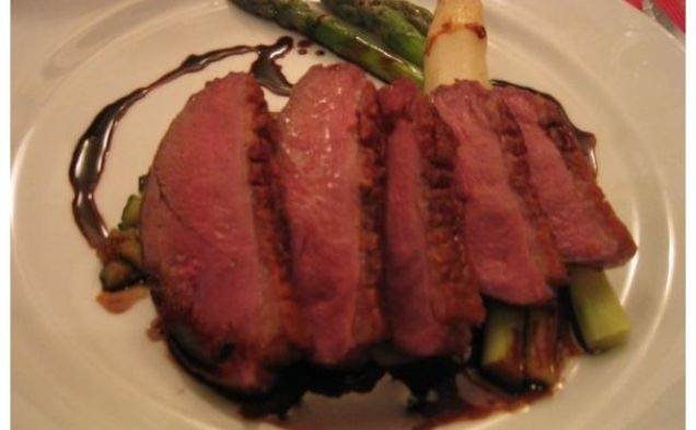 Pan-Seared Duck With Blueberry Glazehealthy recipe