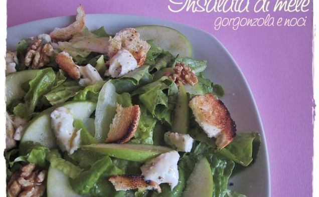 Salad With Apples, Gorgonzola and Walnutshealthy recipe