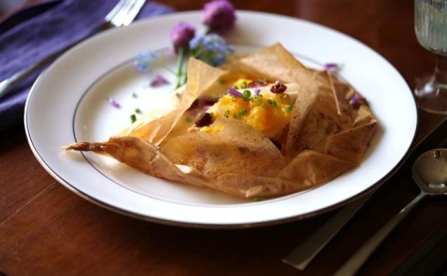 Salmon En Papillote With Mangos and Orange Suprêmeshealthy recipe