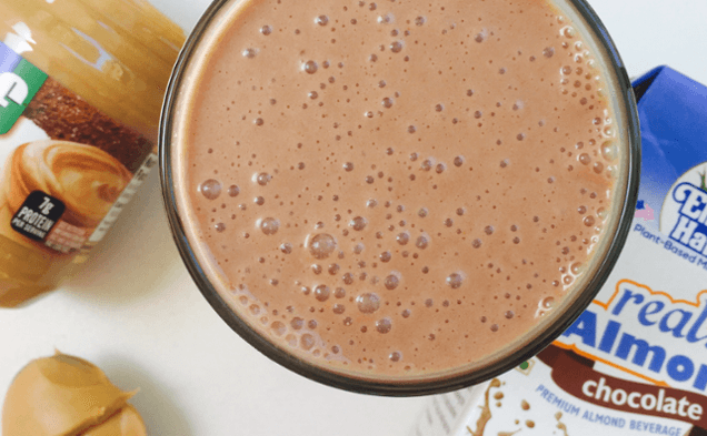 Chocolate Peanut Butter Cinnamon Smoothiehealthy recipe